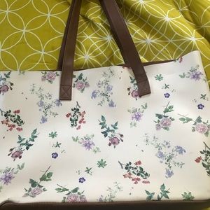 White flowered tote